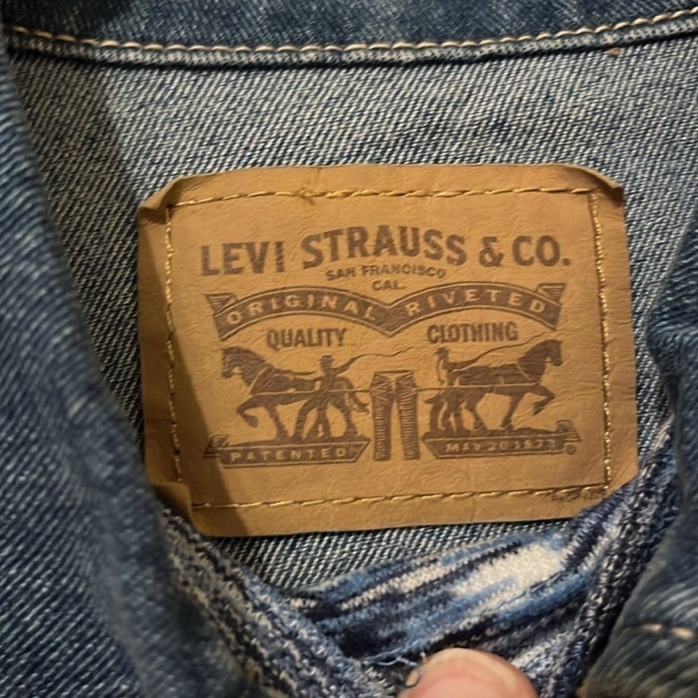 NWT Levi's Girl's 2-Piece Denim Jacket & A-Line Short Sleeve Dress Set - Picture 5 of 9